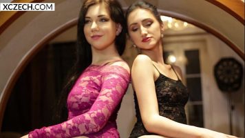مرافقتان ساخنتان جاهزتان فقط لقضيبك